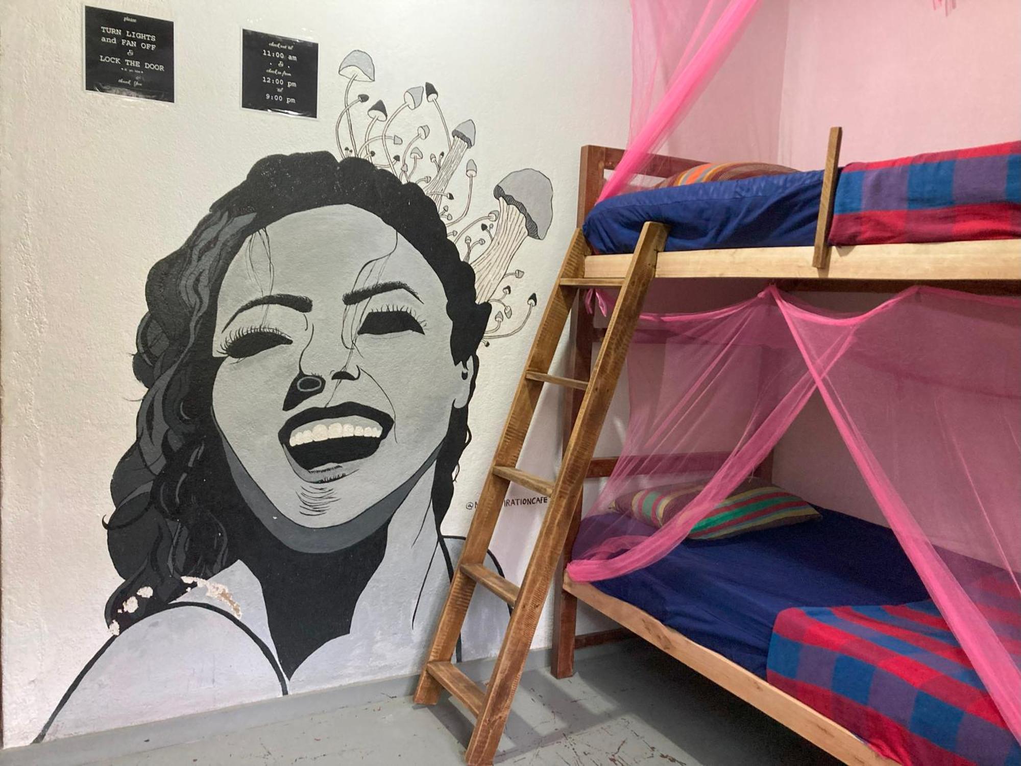 Hostel Singha Lounge 우나와투나 외부 사진